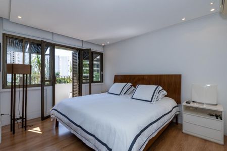 Apartamento à venda com 3 quartos, 271m² em Vila Morumbi, São Paulo