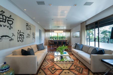 Apartamento à venda com 3 quartos, 271m² em Vila Morumbi, São Paulo