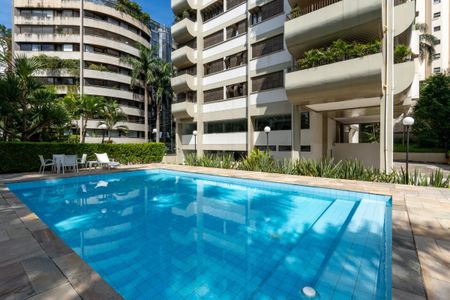 Apartamento à venda com 271m², 3 quartos e 4 vagas