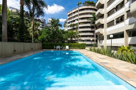 Apartamento à venda com 271m², 3 quartos e 4 vagas