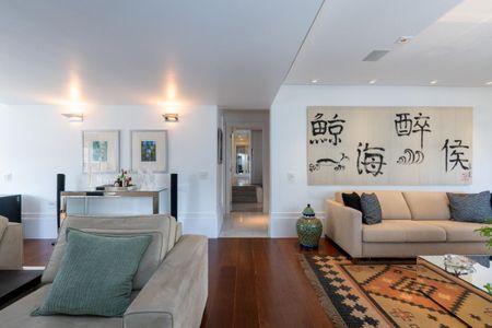 Apartamento à venda com 271m², 3 quartos e 4 vagas