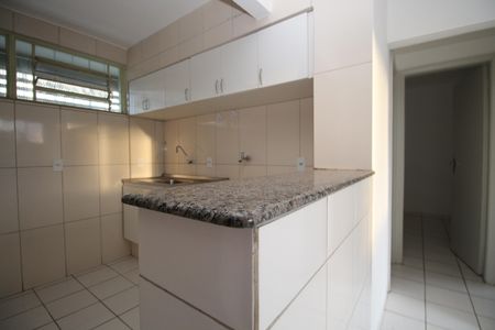 Apartamento para alugar com 55m², 2 quartos e sem vagaCozinha e Área de Serviço