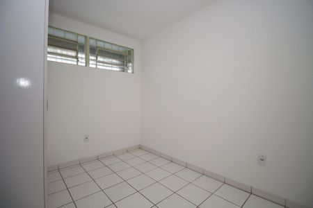 Quarto 2 de apartamento para alugar com 2 quartos, 55m² em Cruzeiro Novo, Brasília