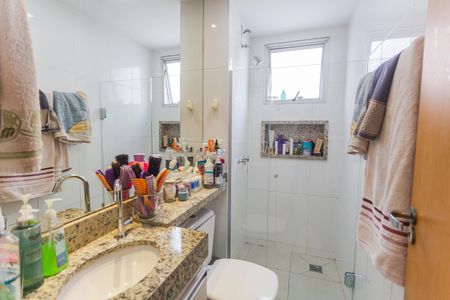 Apartamento para alugar com 70m², 2 quartos e 2 vagasBanheiro Social