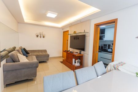 Apartamento para alugar com 70m², 2 quartos e 2 vagasSala