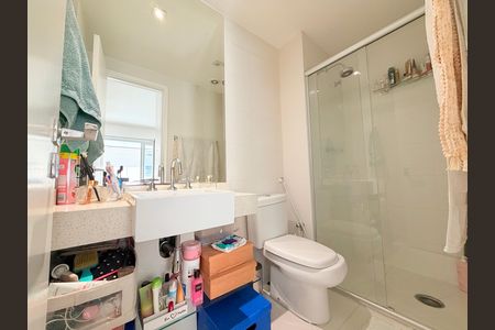 Banheiro de apartamento à venda com 1 quarto, 50m² em Vila Gertrudes, São Paulo