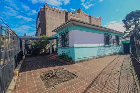 Casa para alugar com 120m², 3 quartos e 2 vagas Casa para alugar com 120m², 3 quartos e 2 vagasFachada