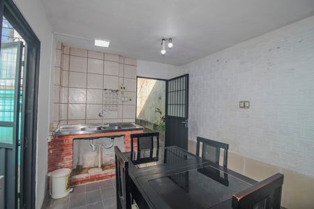 Casa para alugar com 120m², 3 quartos e 2 vagas Casa para alugar com 120m², 3 quartos e 2 vagasÁrea comum - Churrasqueira