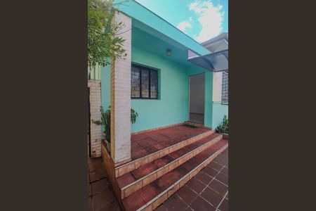 Casa para alugar com 120m², 3 quartos e 2 vagas Casa para alugar com 120m², 3 quartos e 2 vagasFachada