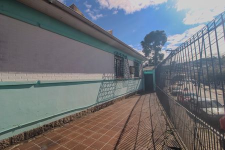 Casa para alugar com 120m², 3 quartos e 2 vagas Casa para alugar com 120m², 3 quartos e 2 vagasFachada