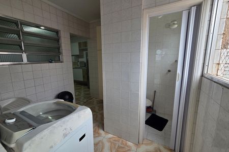 Área de Serviço de apartamento para alugar com 2 quartos, 190m² em Vila Tupi, Praia Grande