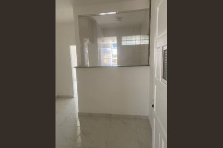 Sala de apartamento para alugar com 1 quarto, 60m² em Realengo, Rio de Janeiro