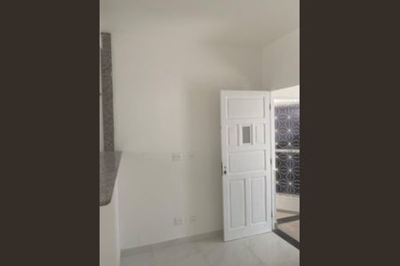 Sala de apartamento para alugar com 1 quarto, 60m² em Realengo, Rio de Janeiro