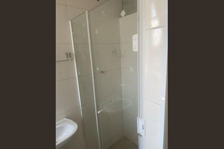 Banheiro de apartamento para alugar com 1 quarto, 60m² em Realengo, Rio de Janeiro