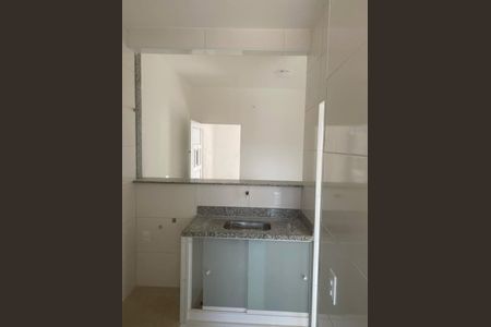 Cozinha de apartamento para alugar com 1 quarto, 60m² em Realengo, Rio de Janeiro