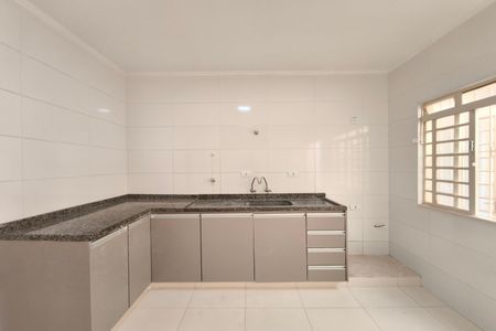 Casa para alugar com 250m², 3 quartos e 4 vagas Casa para alugar com 250m², 3 quartos e 4 vagasCozinha