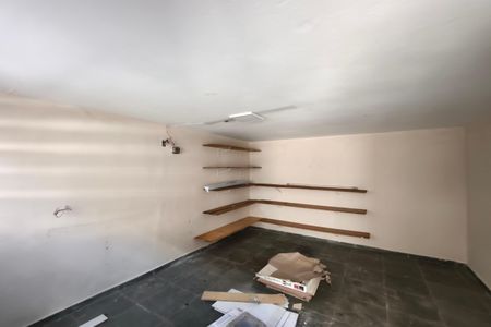 Casa para alugar com 250m², 3 quartos e 4 vagas Casa para alugar com 250m², 3 quartos e 4 vagasQuarto de Serviço
