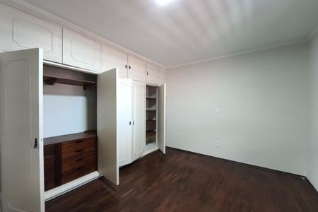 Casa para alugar com 250m², 3 quartos e 4 vagas Casa para alugar com 250m², 3 quartos e 4 vagasQuarto 2