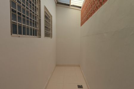 Casa para alugar com 250m², 3 quartos e 4 vagas Casa para alugar com 250m², 3 quartos e 4 vagasCorredor