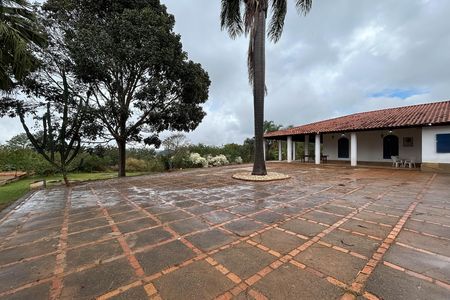 Casa para alugar com 600m², 6 quartos e 2 vagas Casa para alugar com 600m², 6 quartos e 2 vagasGaragem