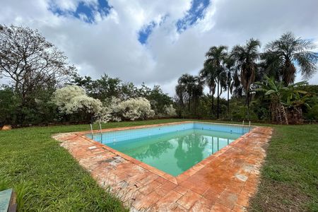 Casa para alugar com 600m², 6 quartos e 2 vagas Casa para alugar com 600m², 6 quartos e 2 vagasPiscina