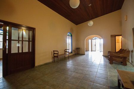 Casa para alugar com 600m², 6 quartos e 2 vagas Casa para alugar com 600m², 6 quartos e 2 vagasSala 1