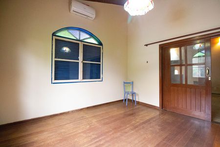 Sala 2 de casa para alugar com 6 quartos, 600m² em Tororó, Brasília