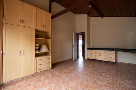 Casa para alugar com 600m², 6 quartos e 2 vagas Casa para alugar com 600m², 6 quartos e 2 vagasQuarto 3