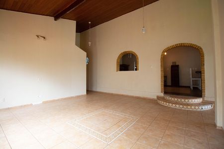 Casa para alugar com 600m², 6 quartos e 2 vagas Casa para alugar com 600m², 6 quartos e 2 vagasSala 4
