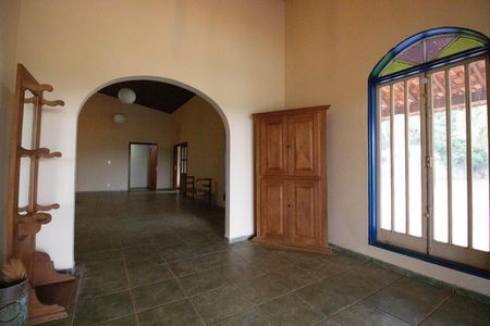 Casa para alugar com 600m², 6 quartos e 2 vagas Casa para alugar com 600m², 6 quartos e 2 vagasHall