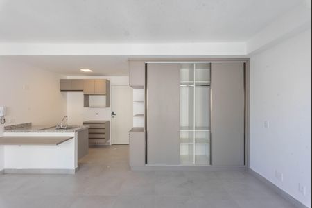 Apartamento para alugar com 42m², 1 quarto e 1 vaga Apartamento para alugar com 42m², 1 quarto e 1 vagaSala/Quarto