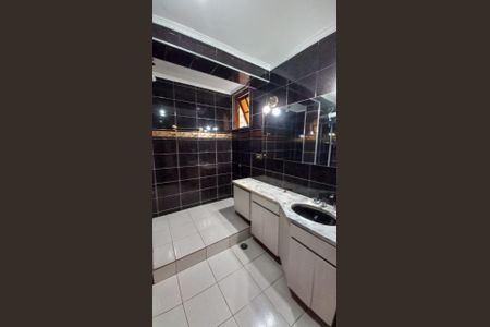 banheiro de apartamento à venda com 3 quartos, 78m² em Vila Independencia, São Paulo