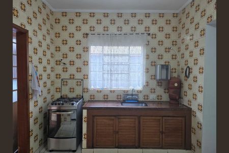Casa para alugar com 200m², 3 quartos e 2 vagasCozinha 