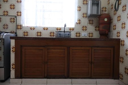 Casa para alugar com 200m², 3 quartos e 2 vagasCozinha 