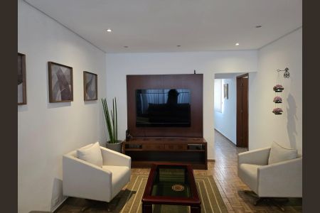 Casa para alugar com 200m², 3 quartos e 2 vagasSala 