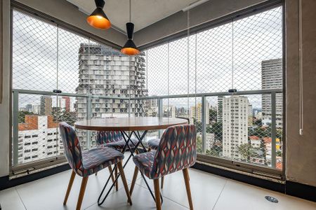 Apartamento à venda com 109m², 2 quartos e 1 vaga Apartamento à venda com 109m², 2 quartos e 1 vagaSala/Cozinha