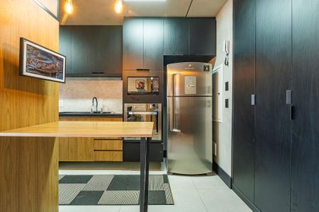 Apartamento à venda com 109m², 2 quartos e 1 vaga Apartamento à venda com 109m², 2 quartos e 1 vagaSala/Cozinha