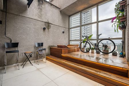 Apartamento à venda com 109m², 2 quartos e 1 vaga Apartamento à venda com 109m², 2 quartos e 1 vagaTerraço