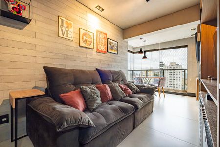 Apartamento à venda com 109m², 2 quartos e 1 vaga Apartamento à venda com 109m², 2 quartos e 1 vagaSala/Cozinha