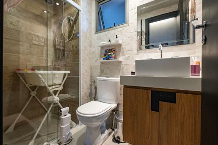 Banheiro de apartamento à venda com 2 quartos, 109m² em Sumarezinho, São Paulo