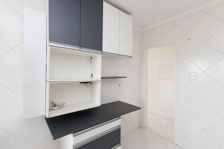 Apartamento para alugar com 53m², 2 quartos e sem vaga Apartamento para alugar com 53m², 2 quartos e sem vagaCozinha - Armários