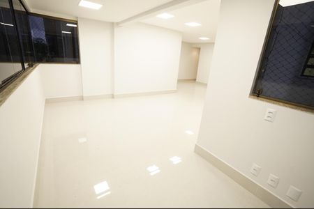 Apartamento à venda com 4 quartos, 205m² em Setor Bueno, Goiânia