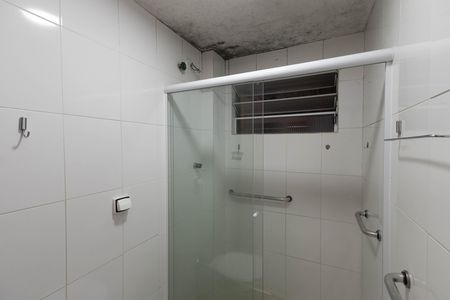 Banheiro  de apartamento para alugar com 1 quarto, 45m² em Vila Maria, São Paulo