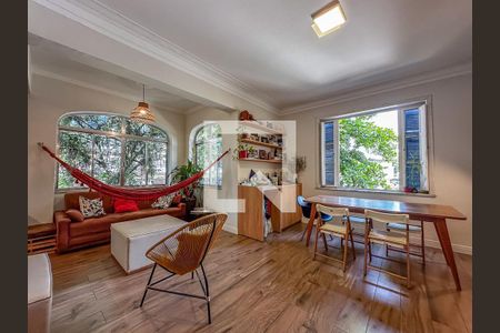 Apartamento à venda com 130m², 3 quartos e 1 vaga