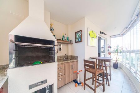 Apartamento à venda com 130m², 3 quartos e 3 vagas Apartamento à venda com 130m², 3 quartos e 3 vagasVaranda Gourmet