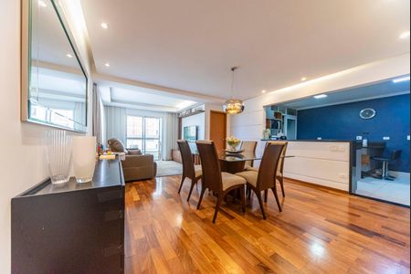 Apartamento à venda com 130m², 3 quartos e 3 vagas Apartamento à venda com 130m², 3 quartos e 3 vagasSala