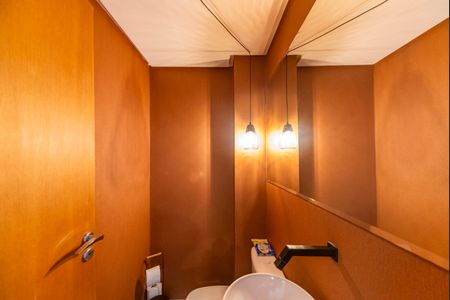 Apartamento à venda com 130m², 3 quartos e 3 vagas Apartamento à venda com 130m², 3 quartos e 3 vagasLavabo