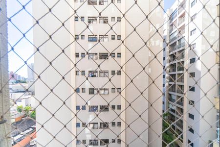 Apartamento à venda com 130m², 3 quartos e 3 vagas Apartamento à venda com 130m², 3 quartos e 3 vagasVista do Quarto 2