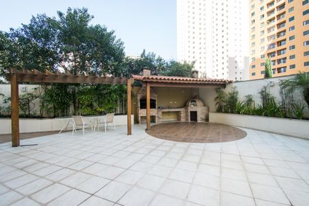 Apartamento à venda com 130m², 3 quartos e 3 vagas Apartamento à venda com 130m², 3 quartos e 3 vagasÁrea comum - Churrasqueira