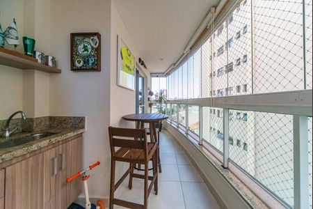 Apartamento à venda com 130m², 3 quartos e 3 vagas Apartamento à venda com 130m², 3 quartos e 3 vagasVaranda Gourmet